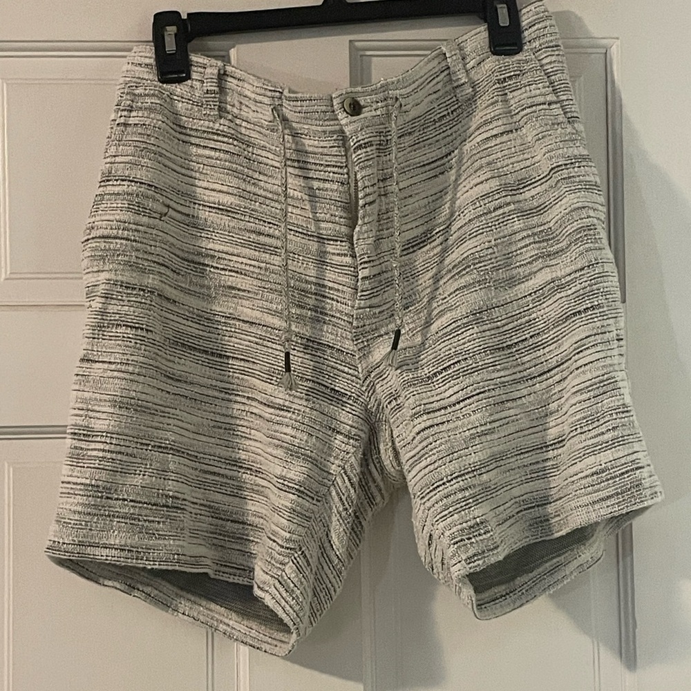 Zara Men’s Medium White & Grey Shorts